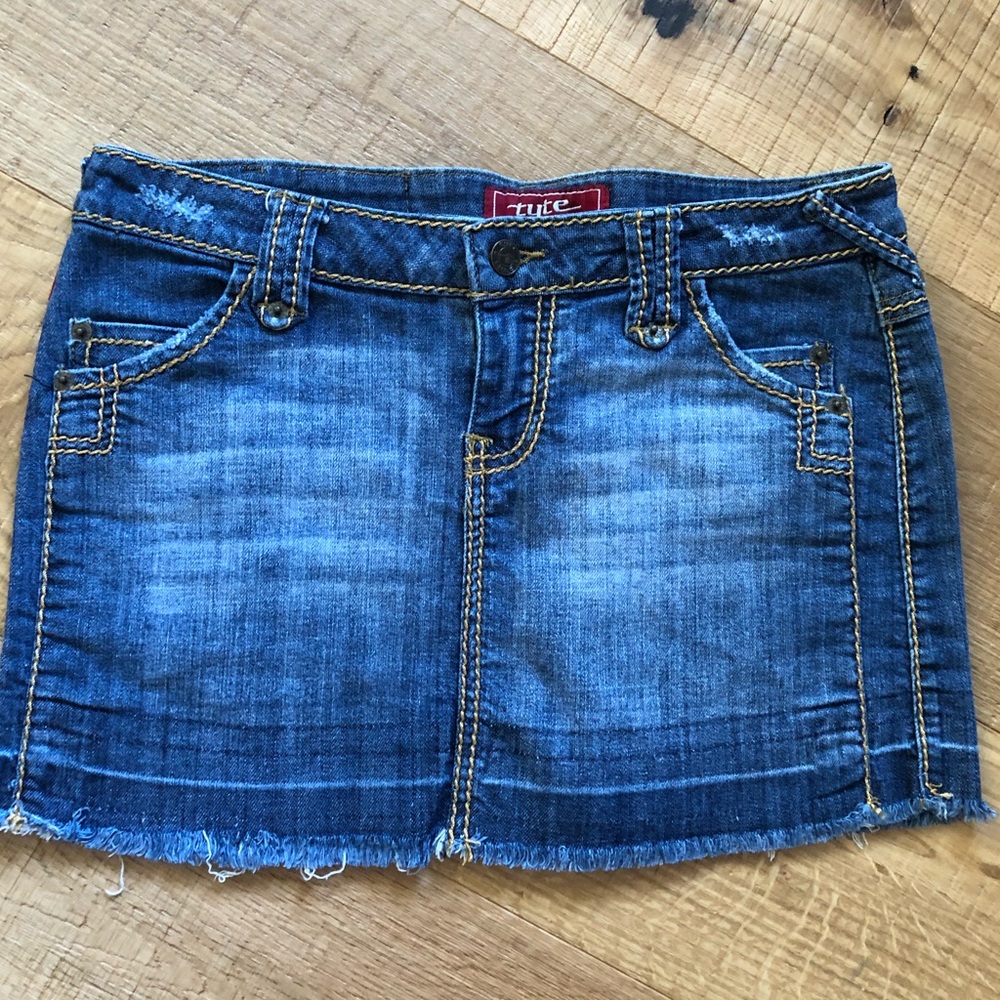 Tyte denim skirt